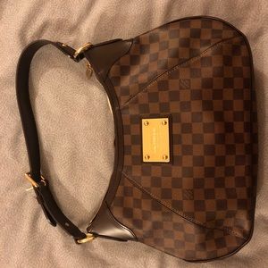 Brand new. Authentic Louis Vuitton shoulder bag